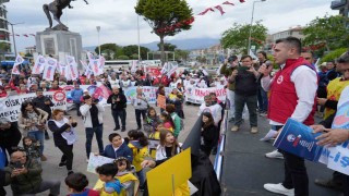Edremitte 1 Mayıs Emek ve Dayanışma Günü kutlandı