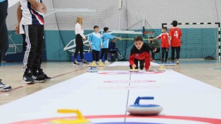 Elazığda 45 takım Floor Curling müsabakalarında buluştu