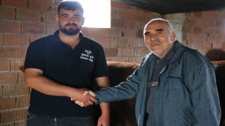 Elazığda 75 yaşındaki emekli polisin kurbanlık pazarlığı yüzleri güldürdü