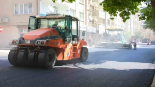 Elazığda asfaltlama çalışmaları sürüyor