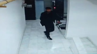 Elazığda ayakkabı hırsızlığı kamerada