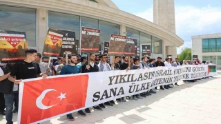 Elazığda üniversite öğrencileri Gazze için yürüdü