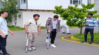 Engelli bireylerin yaşadığı zorluklara dikkat çektiler