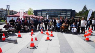 Engelli parkurunda empati yaptılar