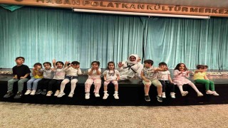 Engelsiz Kreşte tiyatro mutluluğu