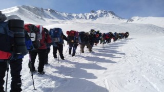 Erciyes Dağında 19 Mayıs Erciyes Gençlik Tırmanışı yapılacak