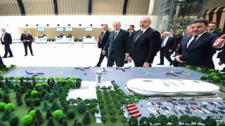 Erdoğan, Laçın Uluslararası Havalimanı ve Kelbecer-Laçın otoyolunda incelemelerde bulundu