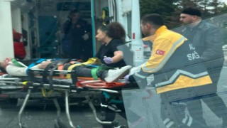 Erzincanda otomobil ile motosiklet çarpıştı