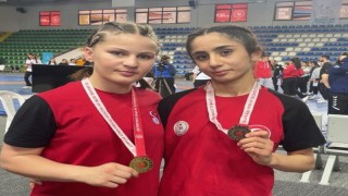 Erzincanlı ortaokullu güreşçiden Türkiye Şampiyonluğu