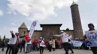 Erzurumda 1 Mayısın kutlama adresi Yakutiye Kent Meydanı oldu