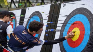 Esenlerde Gençlik rüzgarı esti