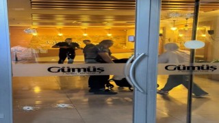 Esenyurtta bir dönerci ve rezidansa kurşun yağmuru: O anlar kamerada