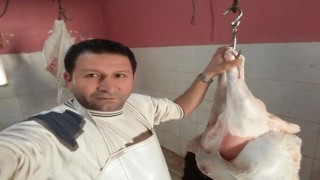 Eski Başkan Kadıdan Kurban uyarısı: Kırmızı önlük giyene kurban kestirmeyin