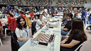 Eskişehir ‘Fatih Fen Lisesi Kız Satranç Takımının büyük başarısı
