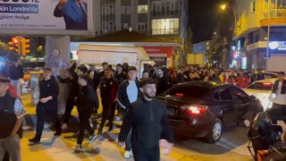 Eskişehirspor taraftarı sokağa döküldü