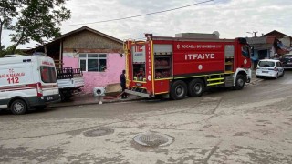 Evin odasında çıkan yangın itfaiye ekipleri tarafından söndürüldü