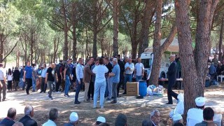 Ezinede geleneksel çiftçi hayrı yoğun katılımla gerçekleşti