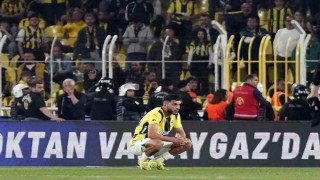 Fenerbahçe evinde 10 puan kaybetti