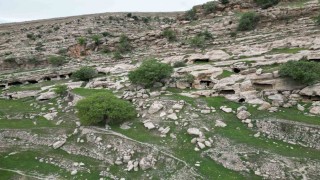 Gabar Dağı etekleri turizme göz kırpıyor