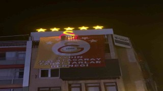 Galatasaraylılar, Aydında beşinci yıldızı yaktı