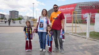 Gaziantep Stadyumunda kupa coşkusu başladı