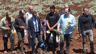 Gaziantep’te Çiftçiler Günü Sarımsak Tarlasında Kutlandı