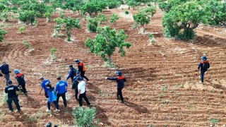 Gaziantepte kaybolan Onurcanı arama çalışmaları havadan ve karadan devam ediyor