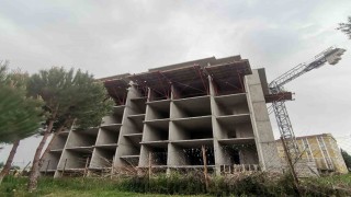 Gedizde 5.etap TOKİ konutları hızla yükseliyor
