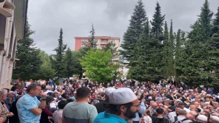 Gedizden hacı adayları dualarla kutsal topraklara uğurlandı