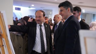 Geleceğin ışığı çocuk ve ergen temasıyla üçüncüsü düzenlenen psikoloji zirvesi başladı