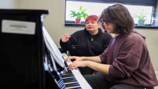 Genç piyanist dünyanın en önemli müzik okullarından birini kazandı