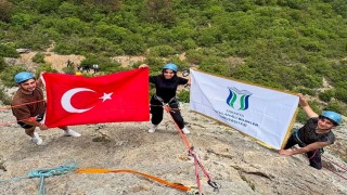 Geyvede kaya tırmanışı yaptılar