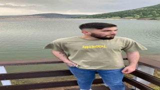 Gezi yolunda facia: 27 yaşındaki genç hurdaya dönen araçta öldü