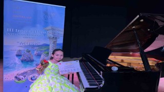 GKVli Ceyda Sayar piyanoda festival birincisi
