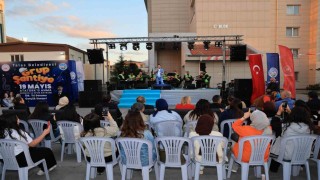 Grup Şantiye, bu kez de Gençlik Konserinde sahne aldı