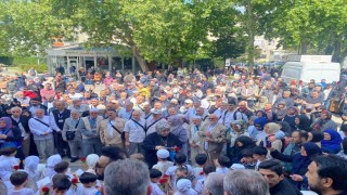 Hacı adayları dualarla kutsal topraklara uğurlandı