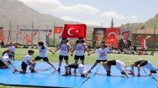 Hakkâride 19 Mayıs coşkusu