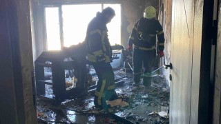 Hatalı park yangına giden itfaiye aracına geçit vermedi