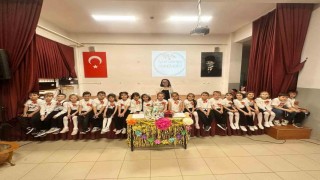 Hayraboluda minik yüreklerden Anneler Günü videosu