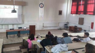 Hisarcık MYOda CV Hazırlama ve Mülakat Teknikleri konulu konferans