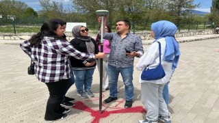 Hisarcık MYOda Ölçme Aletlerinin Kullanımı ve Drone ile Harita Uygulaması konulu konferans