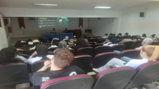 Hisarcık MYOda Yapay Zeka, Reklamcılık ve Film Yapımcılığı Perspektifinde Halkla İlişkiler konulu konferans