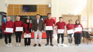 Hisarcıkta başarılı öğrenciler ödüllendirildi