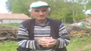 Hisarcıkta emekli işçiden İnsanlık Ölmemiş dedirten davranış: Bulduğu bir tomar parayı jandarmaya teslim etti