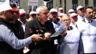 Hizmet-İş Sendikasından Kütahya Belediyesi önünde tepki: İş barışını bozan uygulamalara son verin