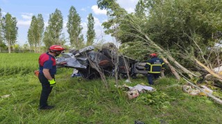 Iğdırda trafik kazası: Azerbaycan plakalı araç takla attı, 1i ölü 4 yaralı