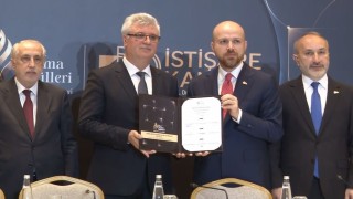 İlim Yayma Ödülleri sahibi bilim adamları ‘Sağlıkta Teknolojik İstiklal bildirisini açıkladı