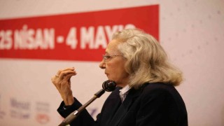 İnci Aral Kepez Kitap Fuarında okurlarıyla buluştu