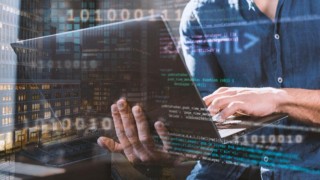 İnternet Dünyasının Temeli: Domain ve Hosting Nedir?