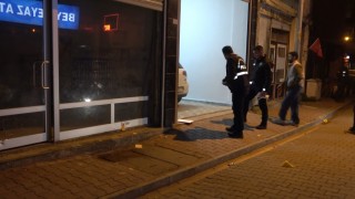 İş yerini kurşunlayan 2 kişi gözaltına alındı